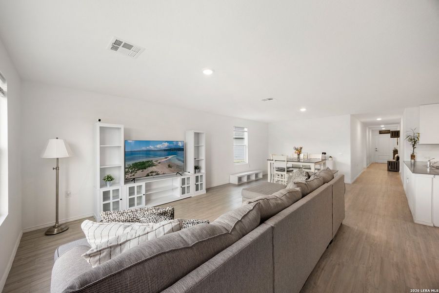 Furnished interior view inside a new home in Mission del Lago, San Antonio (Image 15).