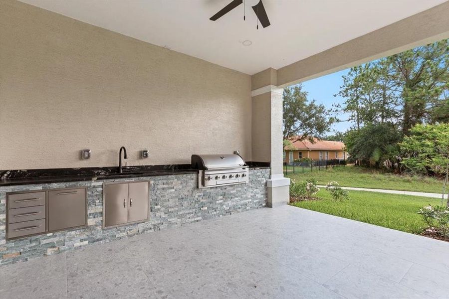 Lanai - Outdoor Kitchen