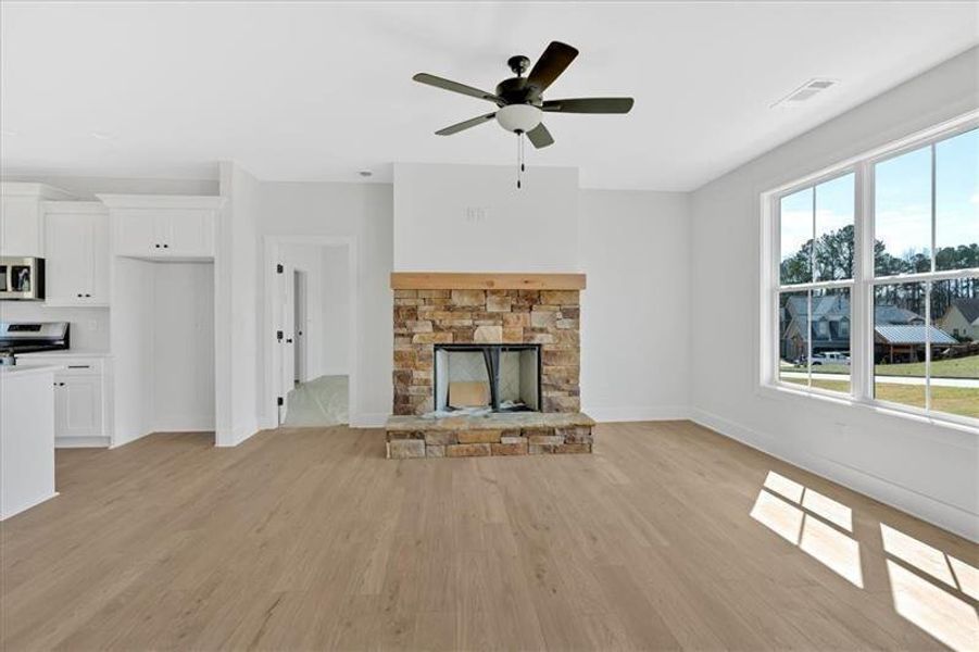 Spacious, unfurnished interior of a new home in , Douglasville (Image 24).