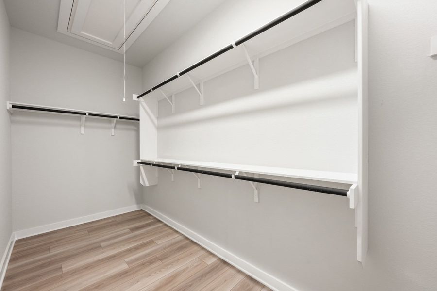 Spacious, unfurnished interior of a new home in Lagos Reserve, Manor (Image 37).