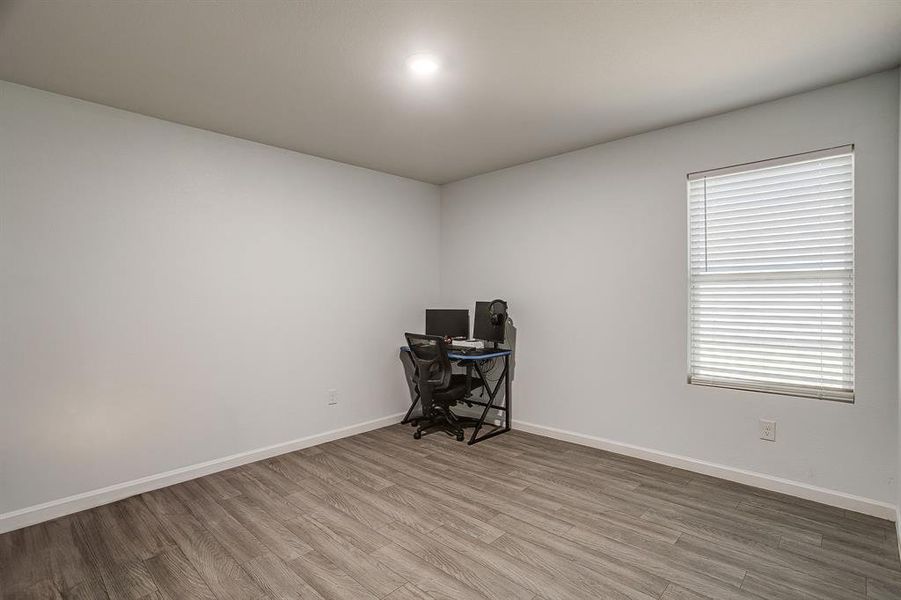 Furnished interior view inside a new home in Tolar Oaks, Tolar (Image 13).
