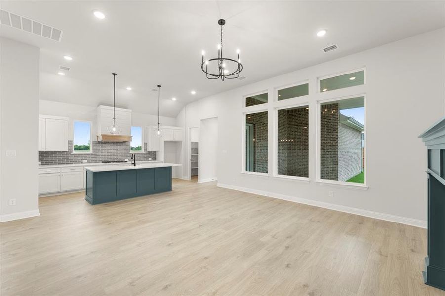 07. 9304 Blooming Ivy - Family 07. 9304 Blooming Ivy - Family