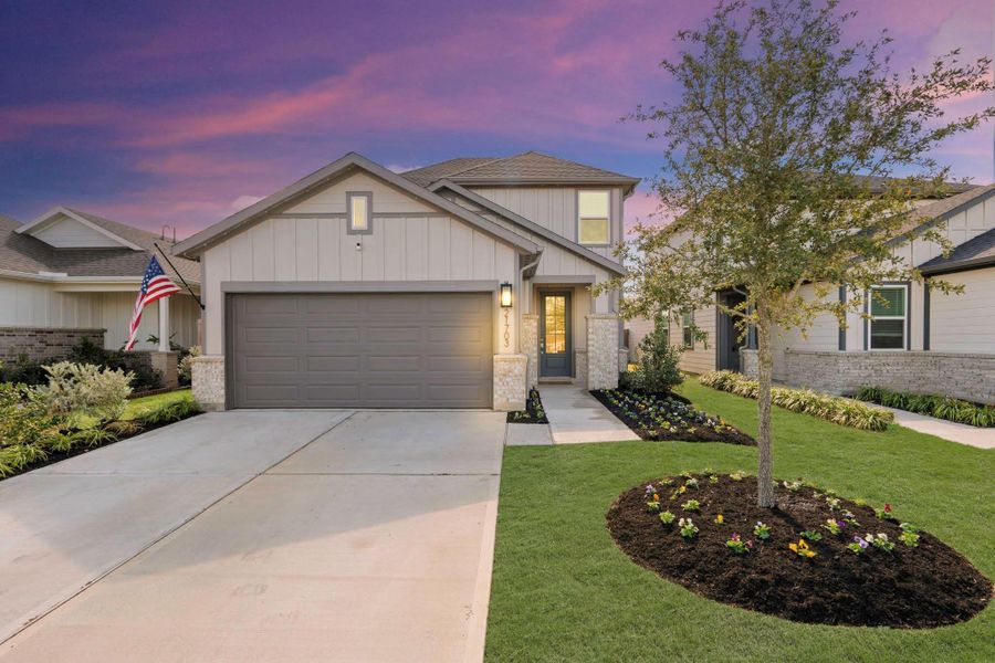 Welcome home! This craftsman style 2 story home welcomes you with sensational curb appeal and fresh, custom landscaping! It's complete with modern iron lanterns, a full sprinkler system, and full gutters.