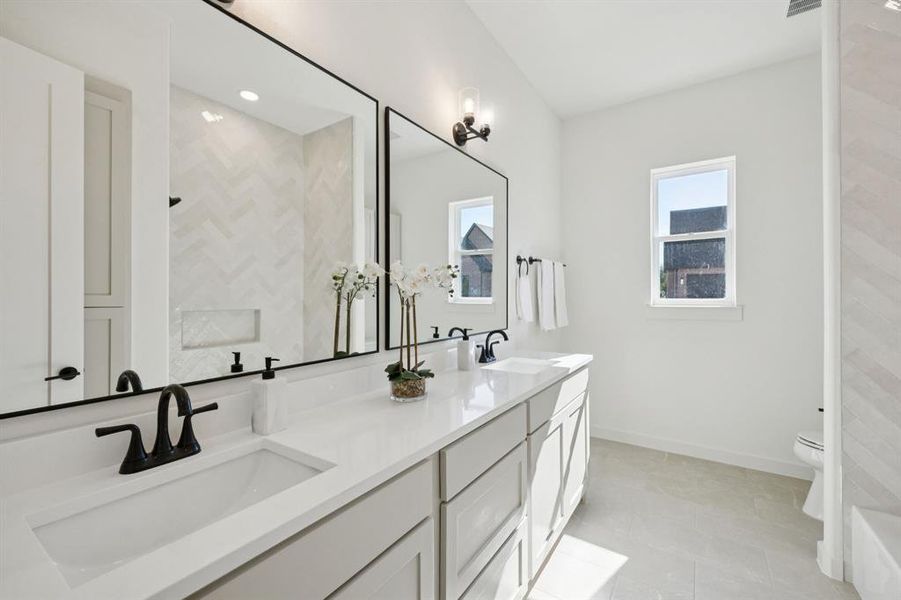 Furnished interior view inside a new home in , Waxahachie (Image 15).