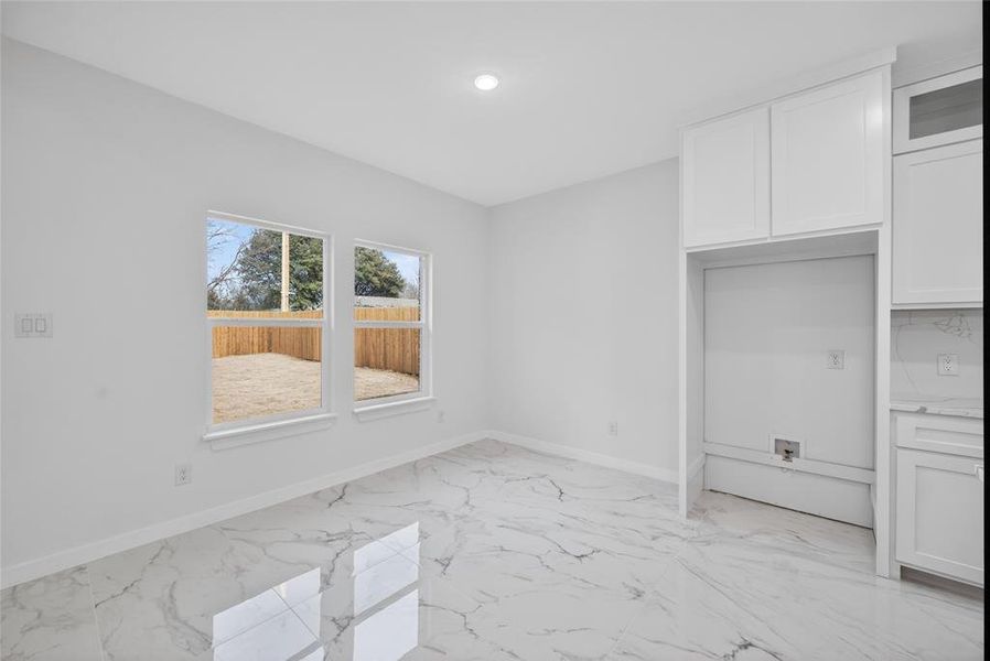 Spacious, unfurnished interior of a new home in , Glenn Heights (Image 32). Spacious, unfurnished interior of a new home in , Glenn Heights (Image 32).