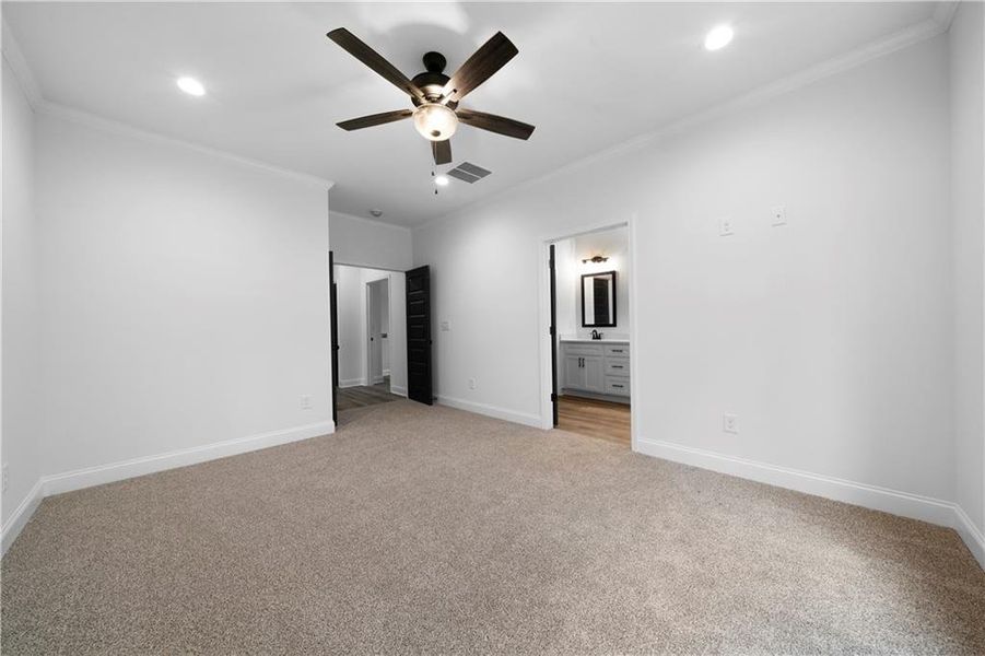 Spacious, unfurnished interior of a new home in , Dallas (Image 27).