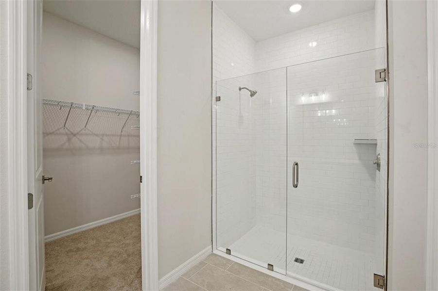 Spacious, unfurnished interior of a new home in Oakfield Trails, Parrish (Image 8).