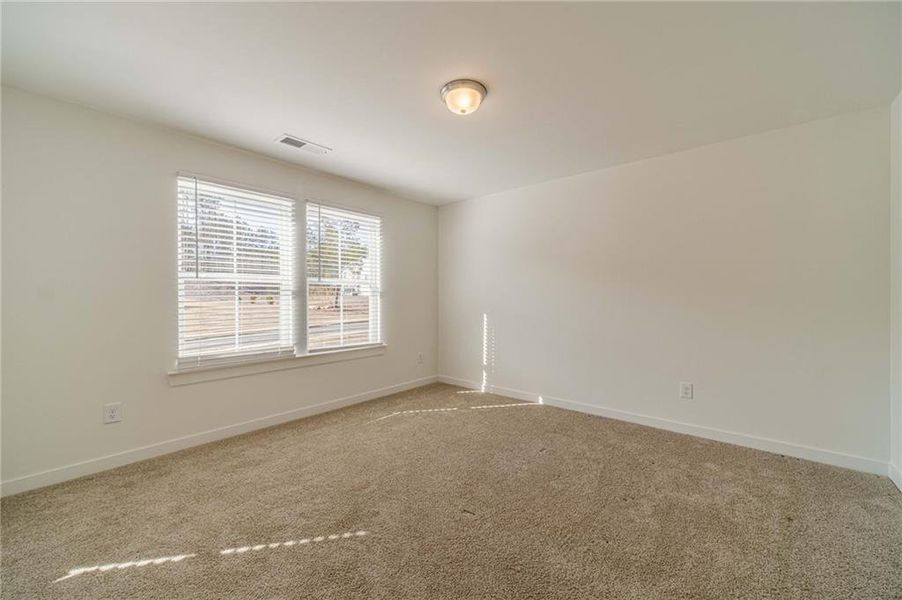 Spacious, unfurnished interior of a new home in Alcovy Estates, Monroe (Image 38).