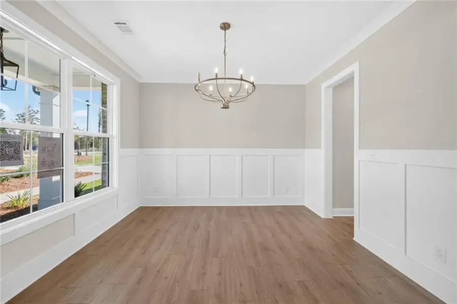 Spacious, unfurnished interior of a new home in , Jefferson (Image 37).