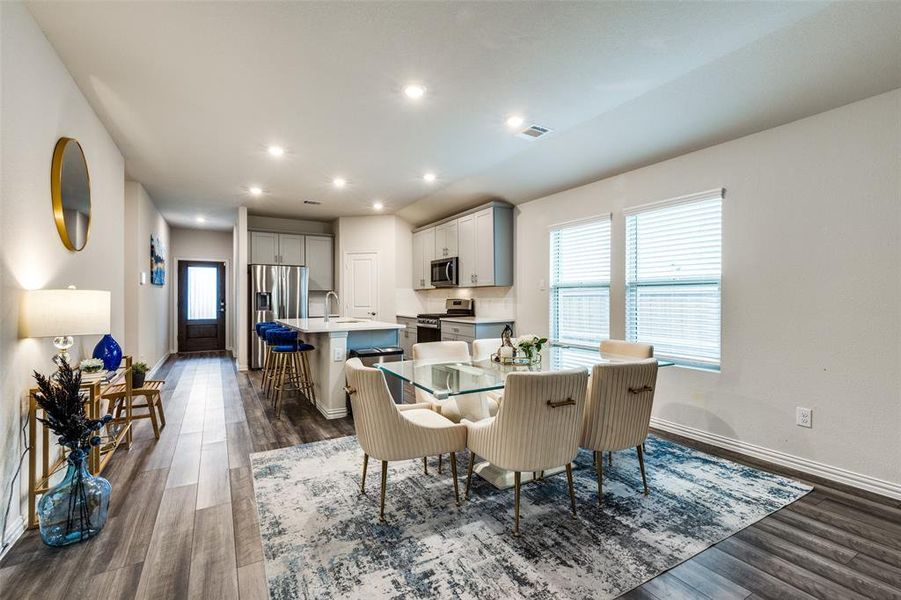 Image 3 of a home in Ventana. Image 3 of a home in Ventana.