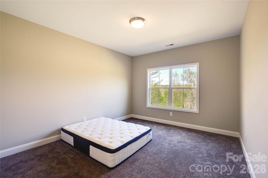 Image 43 of a home in .