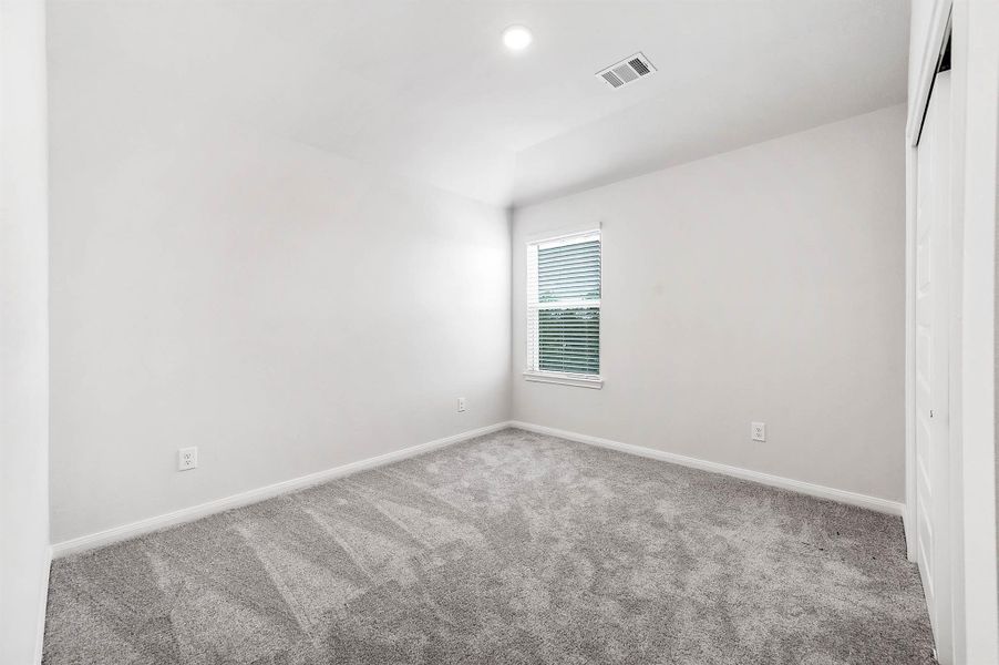 Spacious secondary bedroom #2 on the 3rd floor. Spacious secondary bedroom #2 on the 3rd floor.