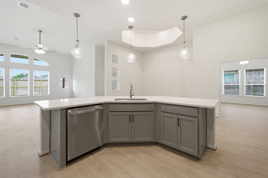 Furnished interior view inside a new home in Mulberry Farms, Santa Fe (Image 11).