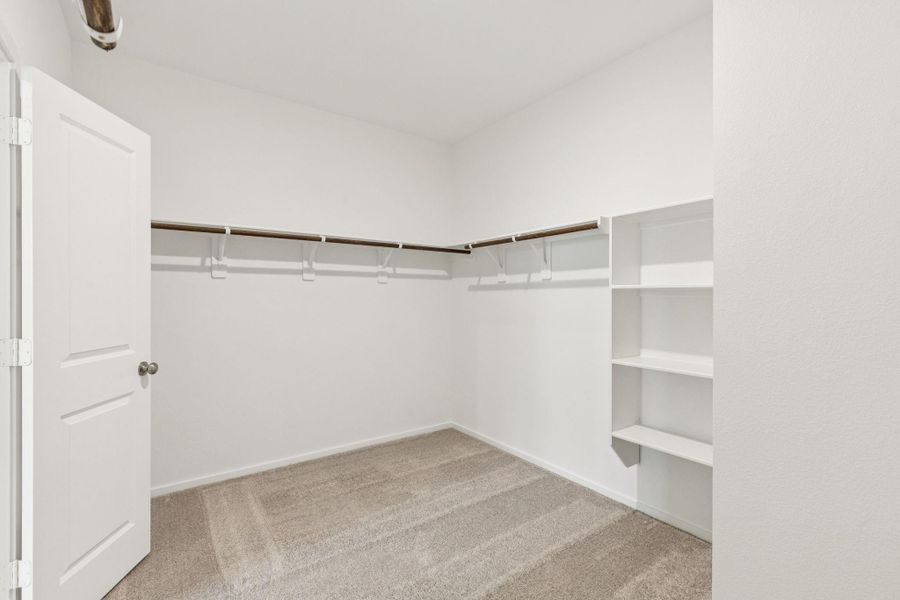 Spacious, unfurnished interior of a new home in Mavera, Conroe (Image 20).