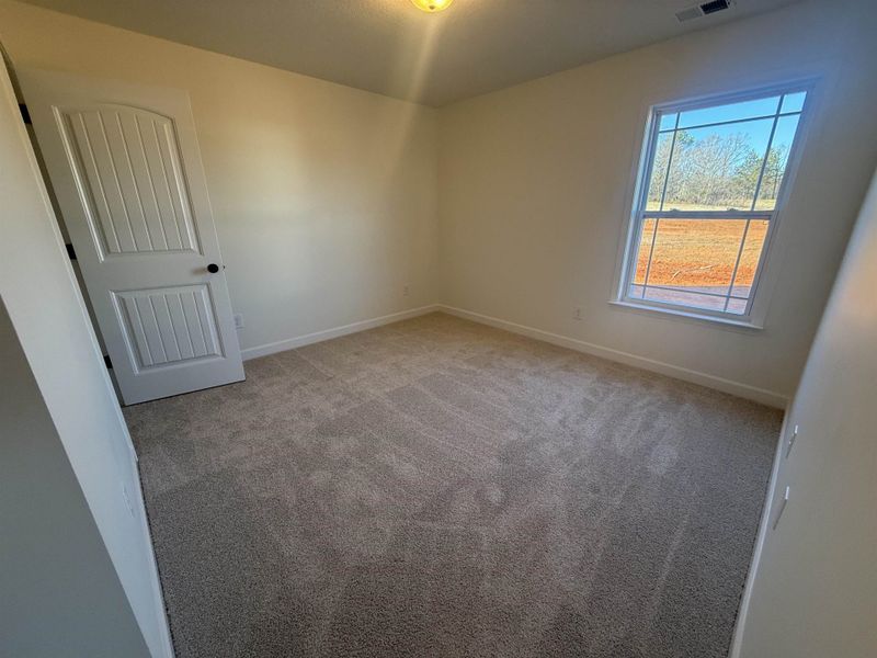 Spacious, unfurnished interior of a new home in Mills Gin, Campobello (Image 12).