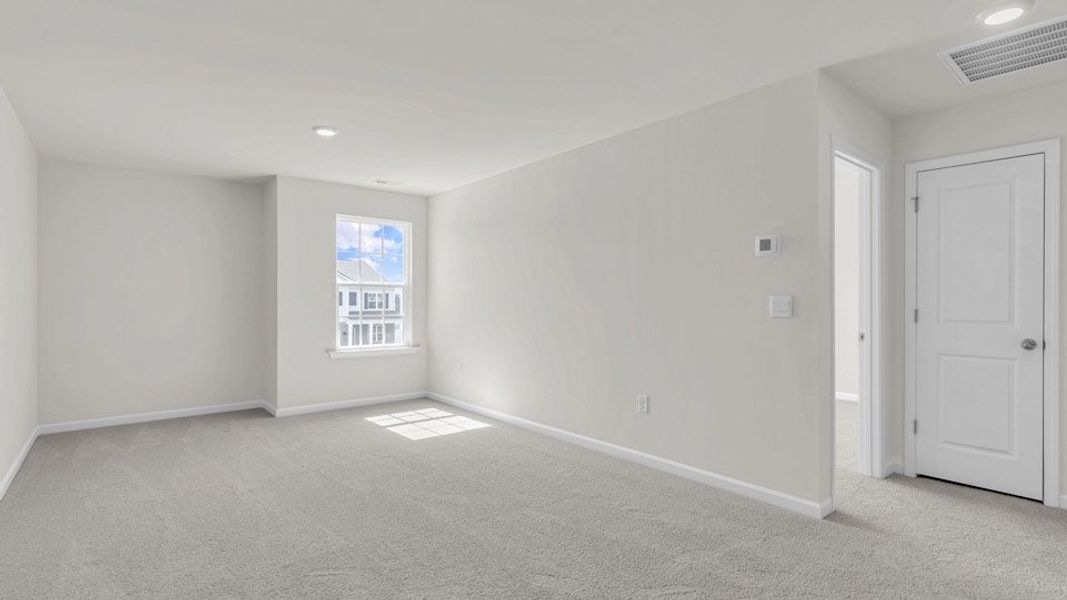 Spacious, unfurnished interior of a new home in Bryson Park, Lexington (Image 24).