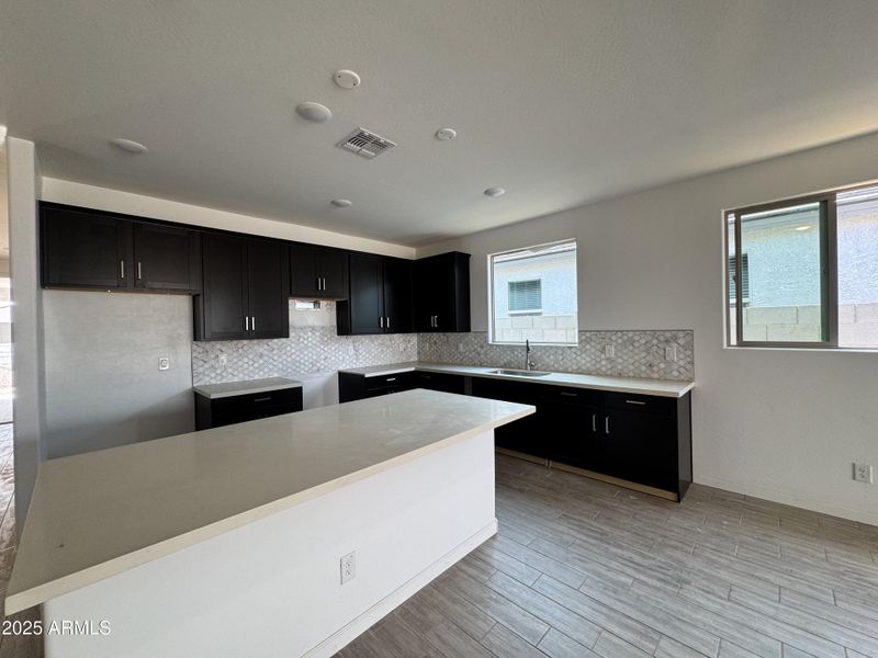 010 Kitchen 010 Kitchen