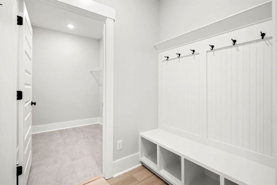 Spacious, unfurnished interior of a new home in Del Webb Savannah at Heartwood, Richmond Hill (Image 22).