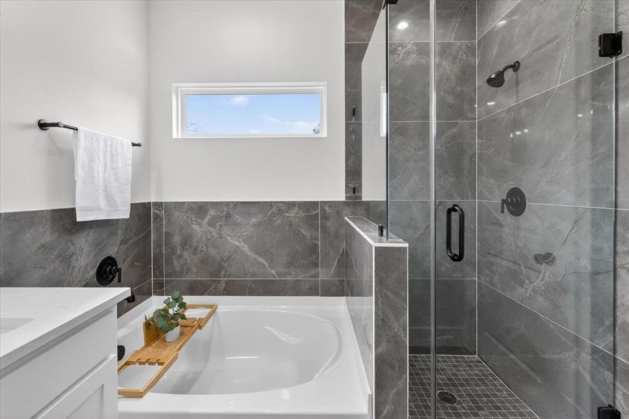 Furnished interior view inside a new home in , Dallas (Image 16).