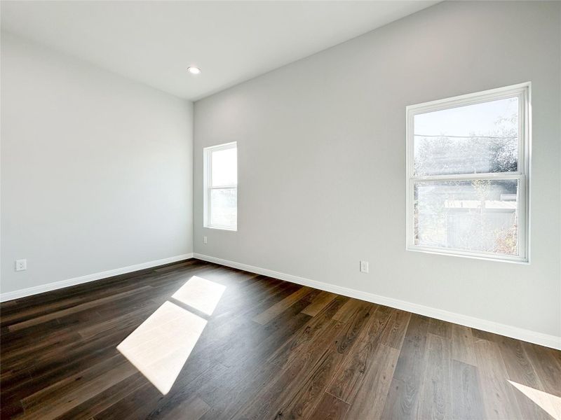 Spacious, unfurnished interior of a new home in , Spring (Image 18).