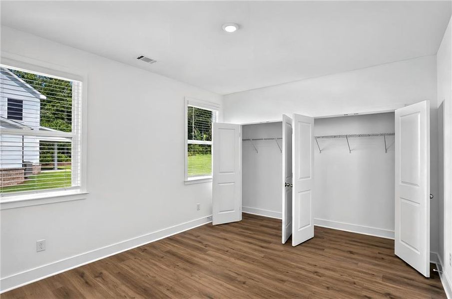 Spacious, unfurnished interior of a new home in Estates at Yellow Creek, Cumming (Image 29).