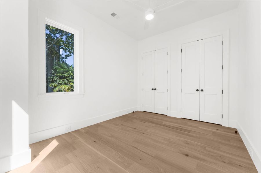 Spacious, unfurnished interior of a new home in , Mount Pleasant (Image 20).