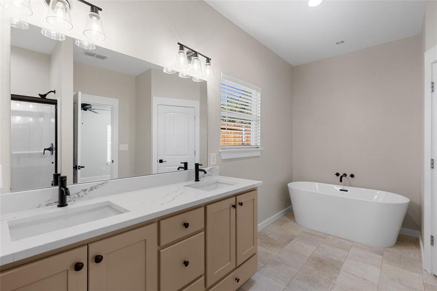 Furnished interior view inside a new home in , Sulphur Springs (Image 10).