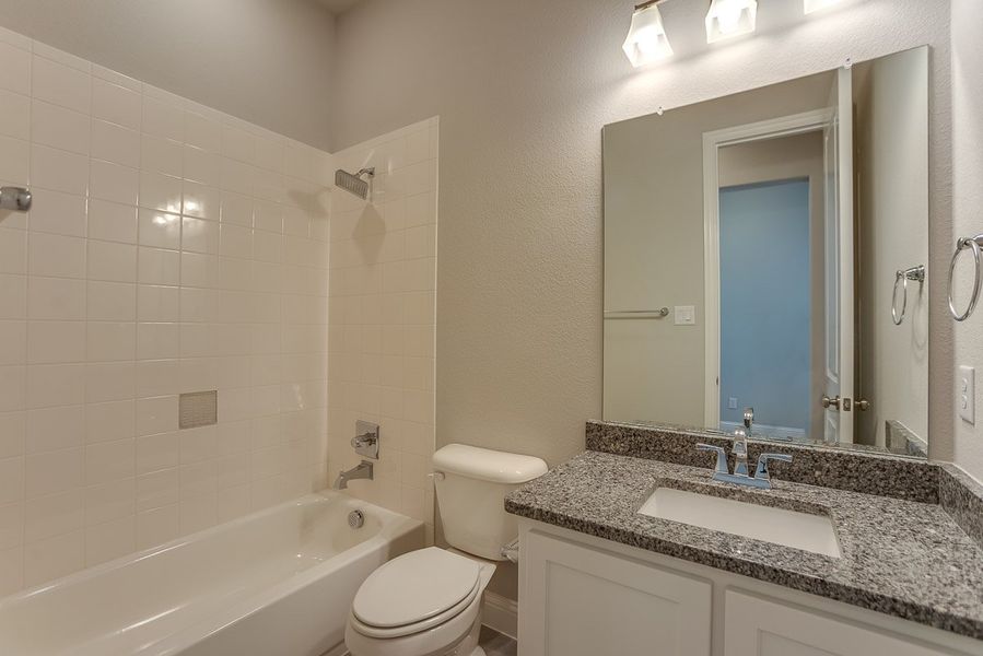 Plan 1134 Secondary Bathroom Representative Image