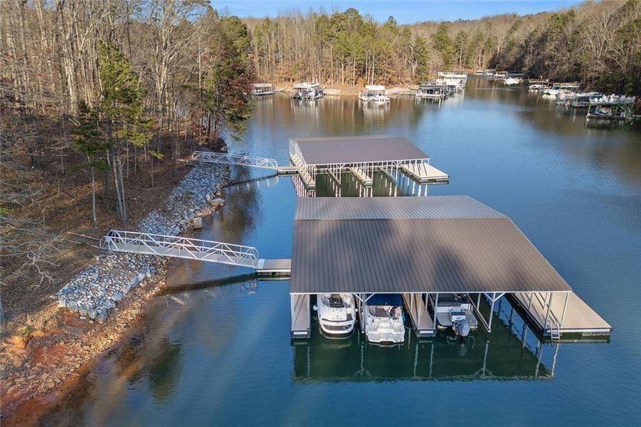 Community amenities in Long Hollow Landing, Gainesville (Image 8).