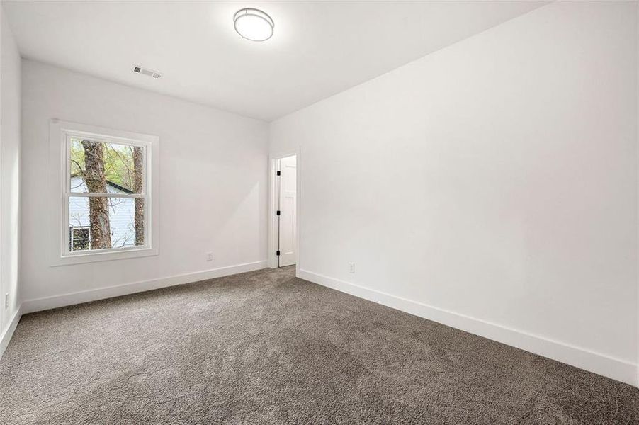 Spacious, unfurnished interior of a new home in , Atlanta (Image 27). Spacious, unfurnished interior of a new home in , Atlanta (Image 27).