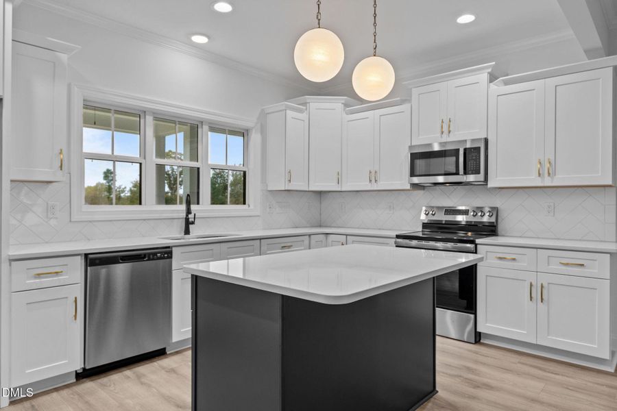 14-web-or-mls-AZ3A3698