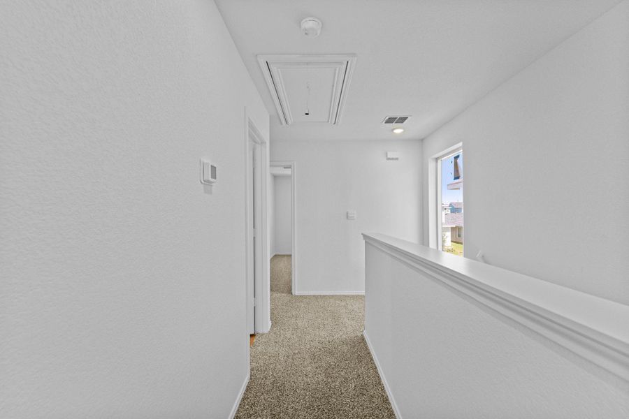 Spacious, unfurnished interior of a new home in Valverde, Bastrop (Image 30).
