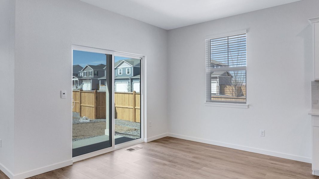 Spacious, unfurnished interior of a new home in Lakeside Canyon, Mead (Image 14). Spacious, unfurnished interior of a new home in Lakeside Canyon, Mead (Image 14).