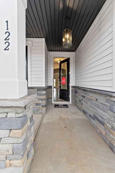 Harris Exterior Entry