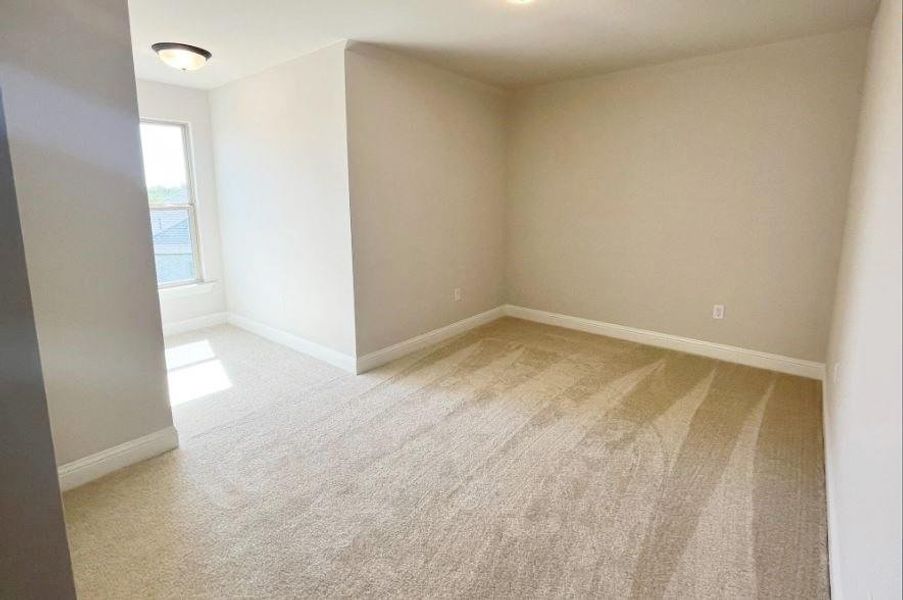 Spacious, unfurnished interior of a new home in Orange Gardens, Orange (Image 13).