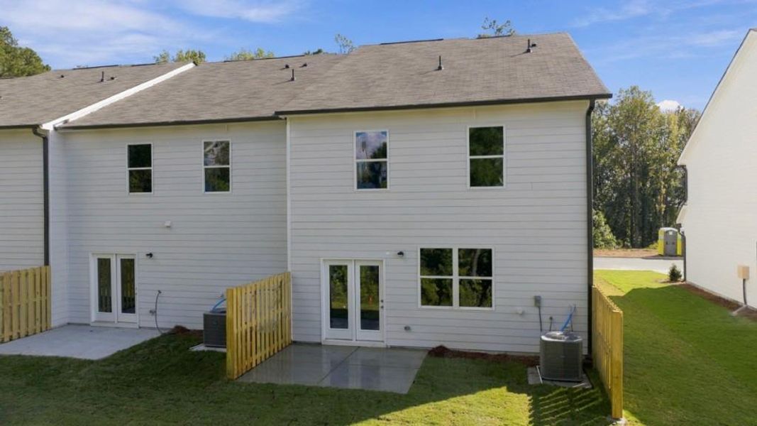 Exterior details and patio area of a home in Hughes Court, Dawsonville (Image 3).