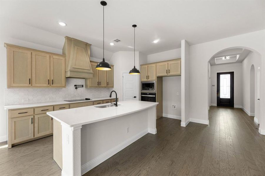 4430 Verbena-Kitchen-2