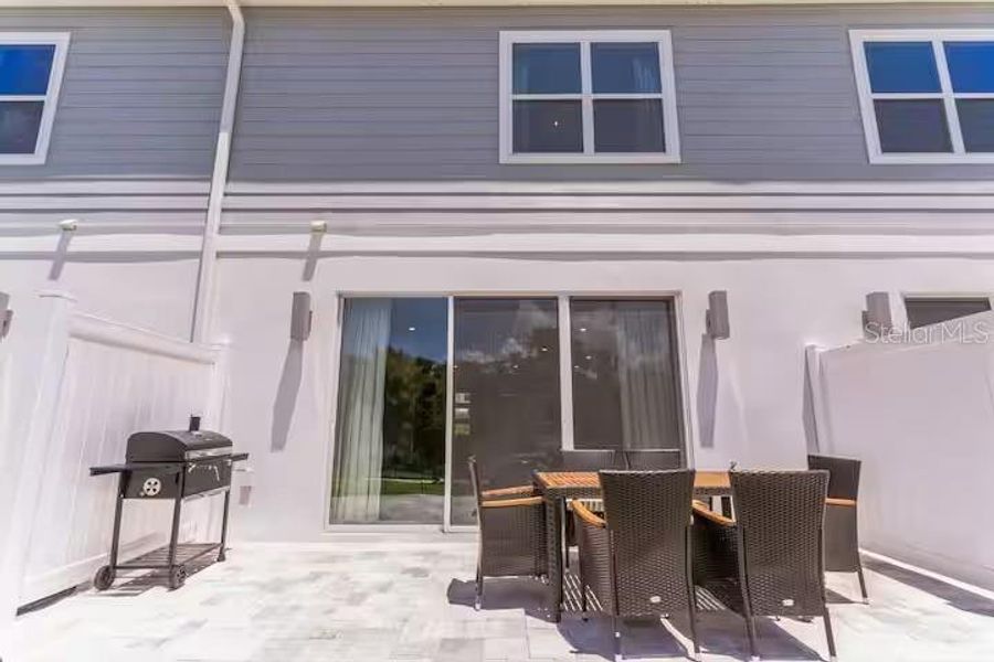 Exterior details and patio area of a home in , Reunion (Image 3).