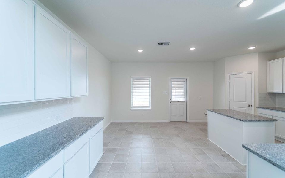 Spacious, unfurnished interior of a new home in Cypress Green, Hockley (Image 12).