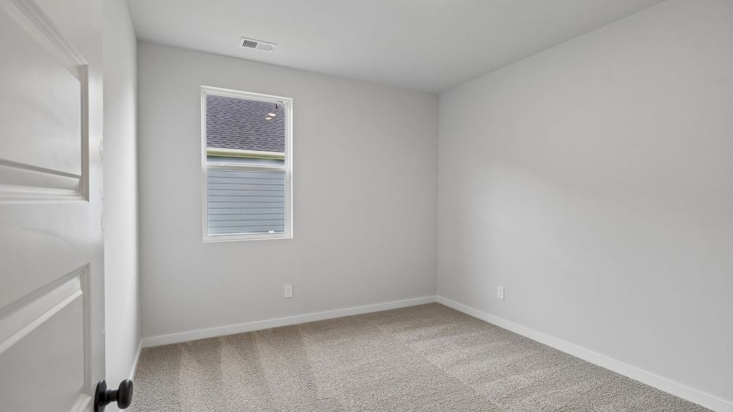 Spacious, unfurnished interior of a new home in Reserve at Hickory Ridge, Columbia (Image 29).