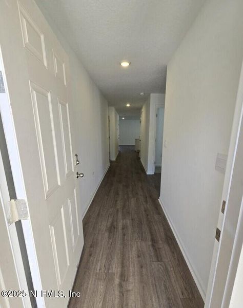 Spacious, unfurnished interior of a new home in Copes Landing, Jacksonville (Image 14). Spacious, unfurnished interior of a new home in Copes Landing, Jacksonville (Image 14).