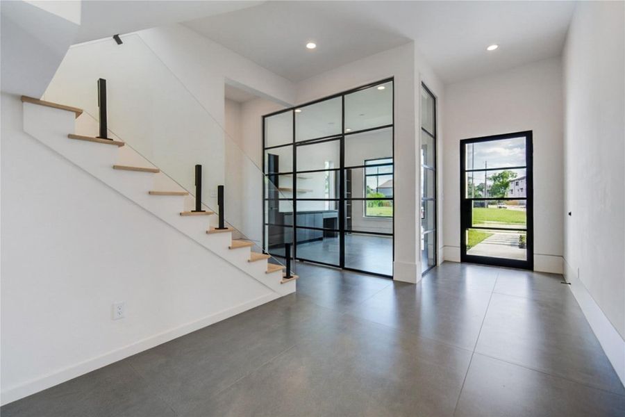 Entry way showcasing office. Entry way showcasing office.
