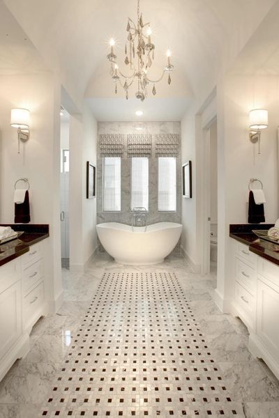 The Elmsdale Primary Bath The Elmsdale Primary Bath