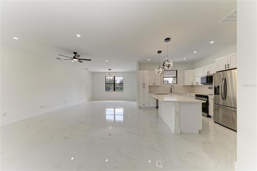 Image 53 of a home in .