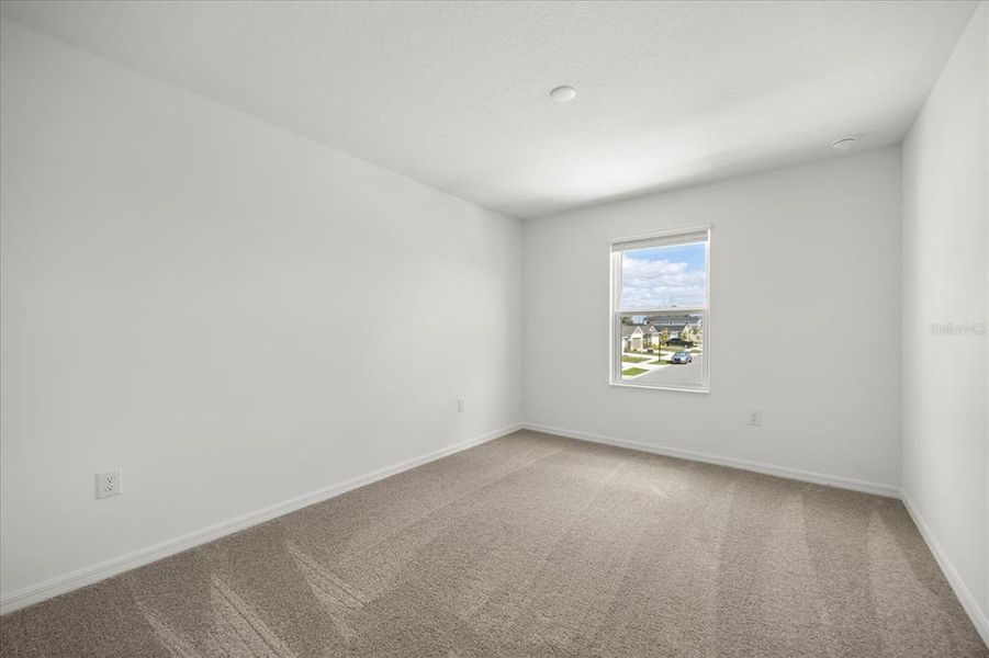 Spacious, unfurnished interior of a new home in Hickory Ranch, Auburndale (Image 14).