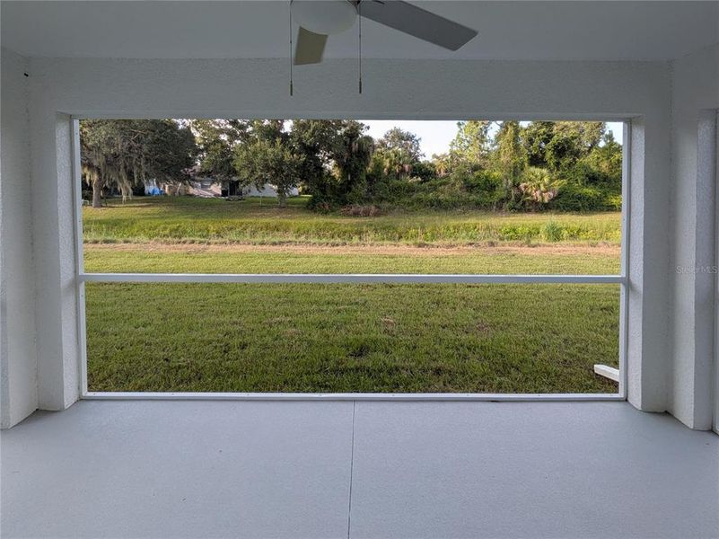 Exterior details and patio area of a home in , North Port (Image 3).