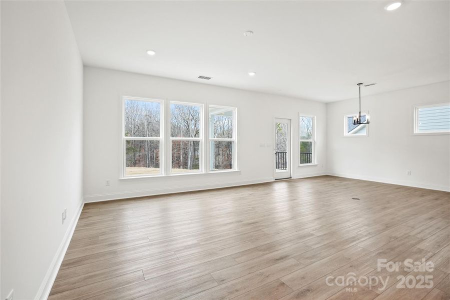 Spacious, unfurnished interior of a new home in Forest Creek, Waxhaw (Image 38).