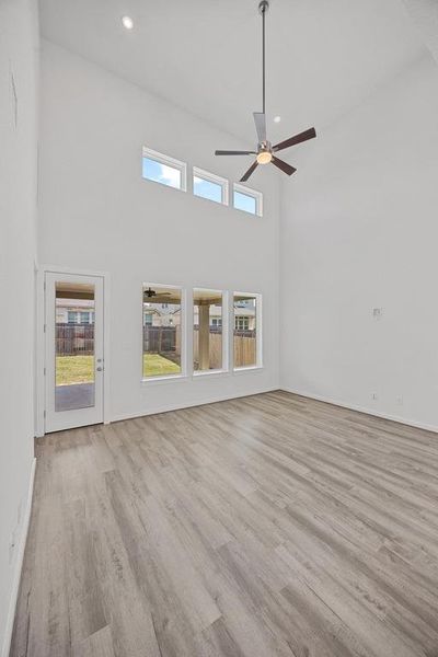 Spacious, unfurnished interior of a new home in University Heights, Round Rock (Image 27). Spacious, unfurnished interior of a new home in University Heights, Round Rock (Image 27).