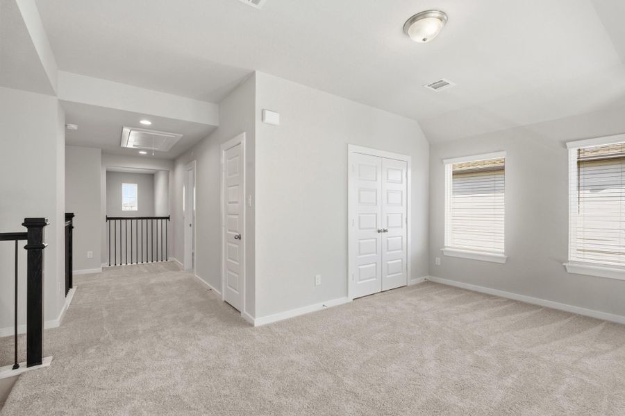 Spacious, unfurnished interior of a new home in Morton Creek Ranch, Katy (Image 13). Spacious, unfurnished interior of a new home in Morton Creek Ranch, Katy (Image 13).