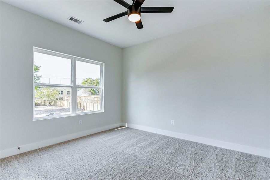 Spacious, unfurnished interior of a new home in , Houston (Image 16).